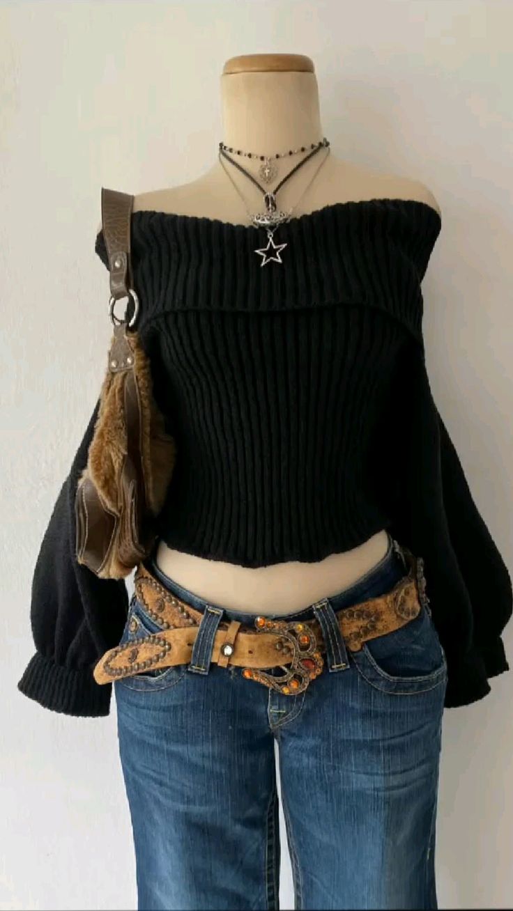 Chompa Off shoulder pegada